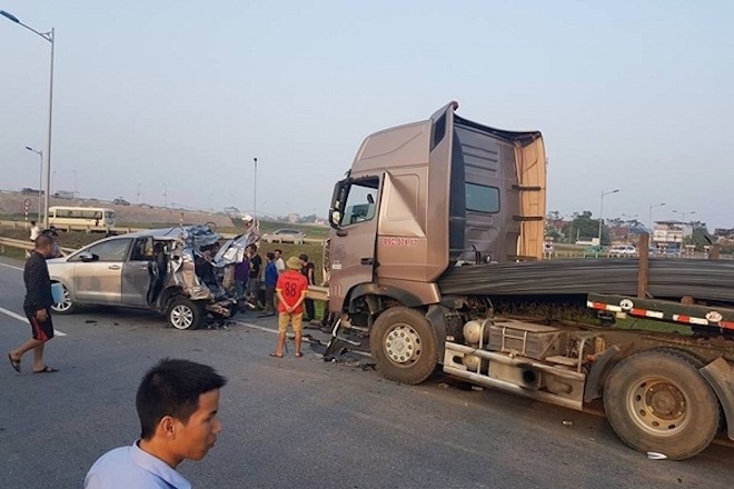 Nóng trong tuần: Hai cựu tướng công an bảo kê đánh bạc lãnh án - 4