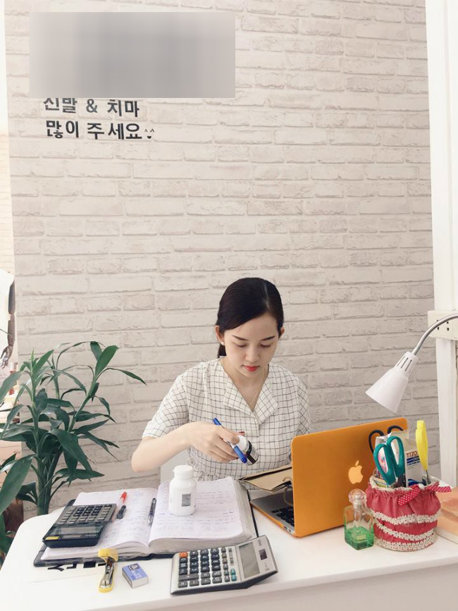 Hiện tại, Ly Kute đang là bà chủ chuỗi cửa hàng thời trang nổi tiếng ở Hà Nội.