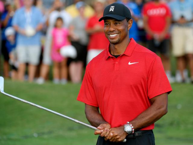 Golf 24/7: Tiger Woods sau hơn 20 năm mới làm được điều ”vi diệu” này