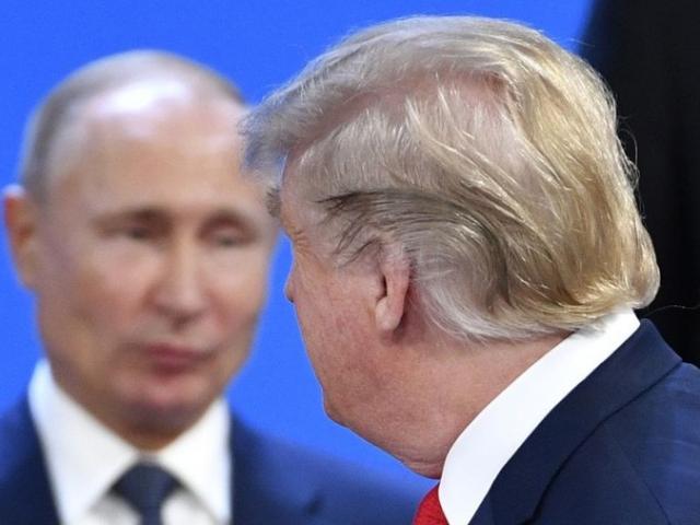 Nga nói gì về tin đồn Putin và Trump có quan hệ ”mờ ám”?