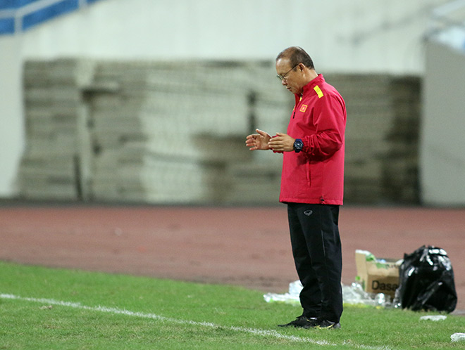 HLV Park Hang Seo chờ tái đấu Philippines đến...buồn ngủ - 1