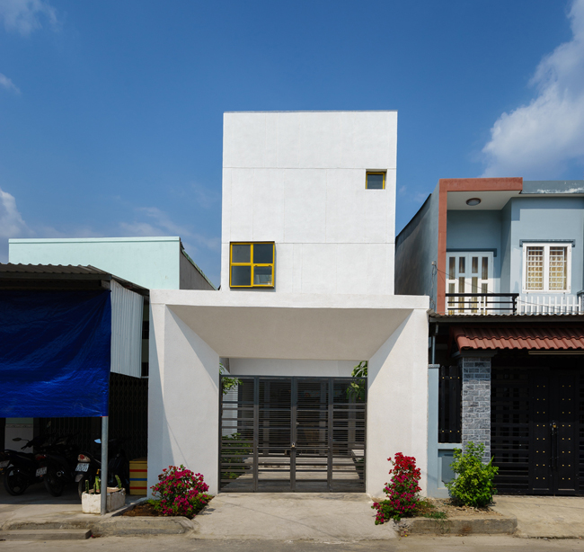 Căn nhà nhỏ được xây dựng trên mảnh đất có diện tích 5x17m ở thị xã Thuận An, tỉnh Bình Dương.
