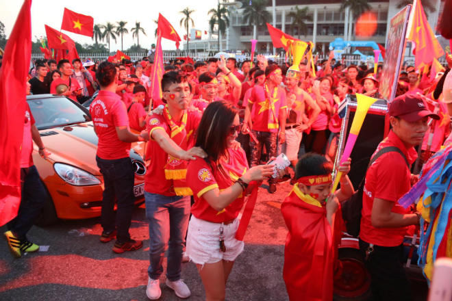 Chi tiết Việt Nam - Philippines: Công Phượng tỏa sáng, đội khách có bàn danh dự (KT) - 21