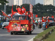 Tin tức trong ngày - Trực tiếp Việt Nam - Philippines: &quot;Chảo lửa&quot; Mỹ Đình nóng rực trước giờ bóng lăn