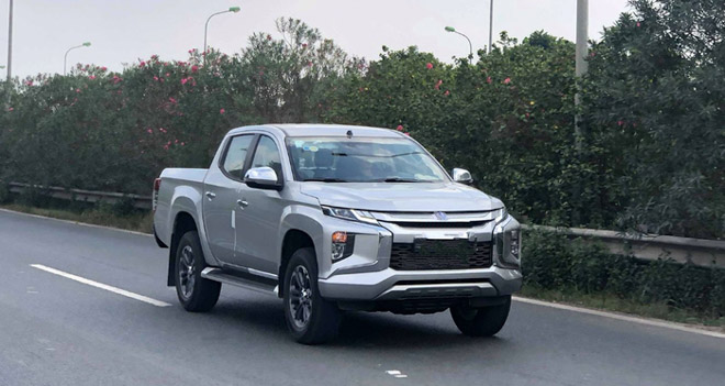 Lộ hình ảnh chạy thử Mitsubishi Triton 2019 tại Việt Nam - 2