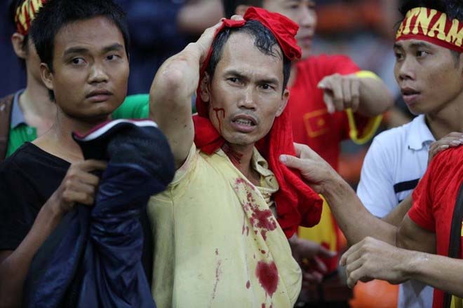 Việt Nam đấu Malaysia: Sức ép 8 vạn người & ký ức kinh hoàng vụ tấn công 2014 - 1