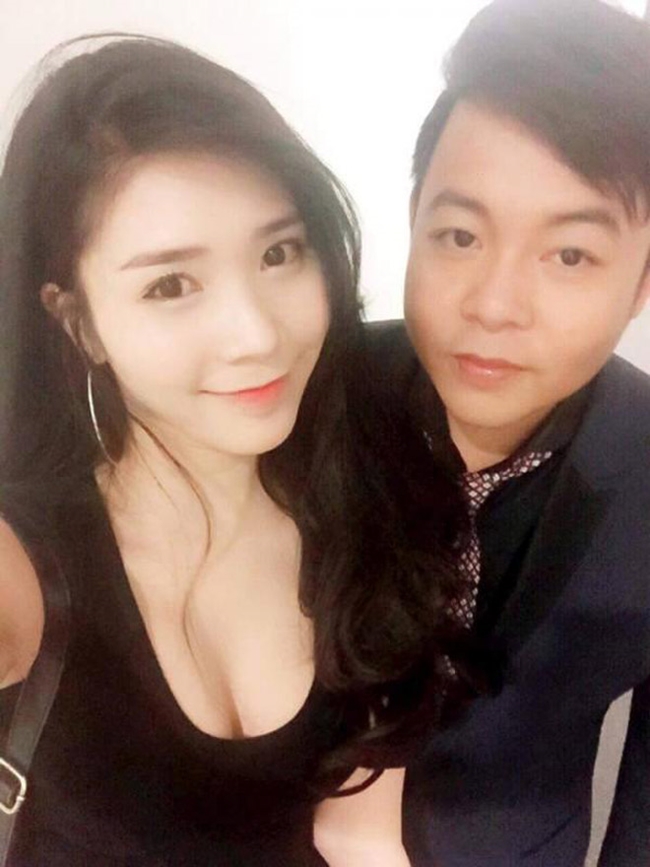 Sau 2 năm hẹn hò với diễn viên Thanh Bi, hiện tại Quuang Lê vẫn độc thân. Nói về vấn đề chia tay cô bạn gái 9X gợi cảm, anh cho biết nguyên nhân vì không thích lấy người trong showbiz.