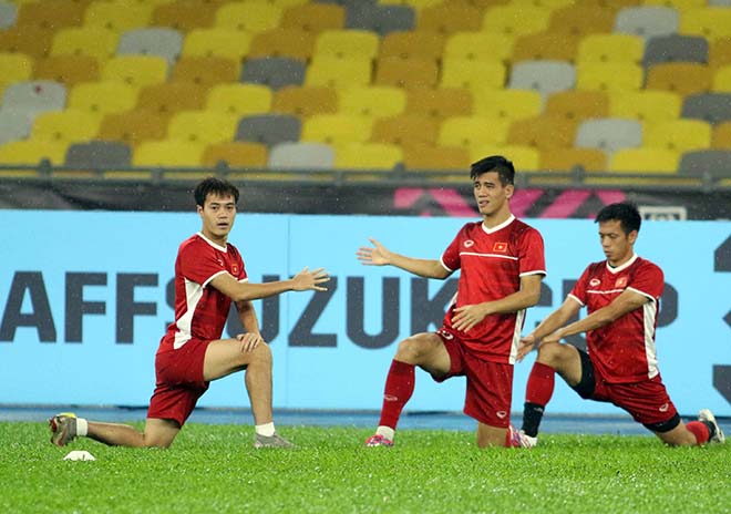 ĐT Việt Nam đá Malaysia: Thầy Park dàn trận đối phó chảo lửa gần 90.000 fan - 11