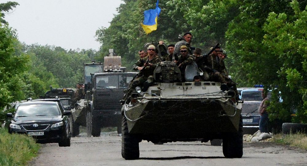 Nóng: Vũ khí, quân đội Ukraine ầm ầm đến Donbass, chuẩn bị tấn công - 1