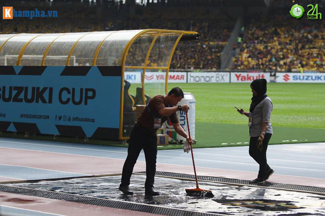 Chung kết Malaysia - Việt Nam: Mưa tạnh, Bukit Jalil chờ dàn sao trình diễn - 6