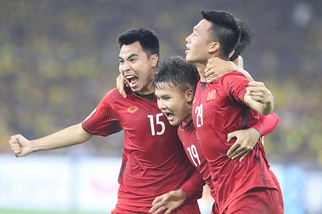 Malaysia không thể cản nổi: ĐT Việt Nam bất bại dài nhất thế giới với 15 trận - 1