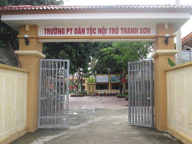 Điều tra thông tin hiệu trưởng THCS lạm dụng tình dục hàng chục học sinh - 1