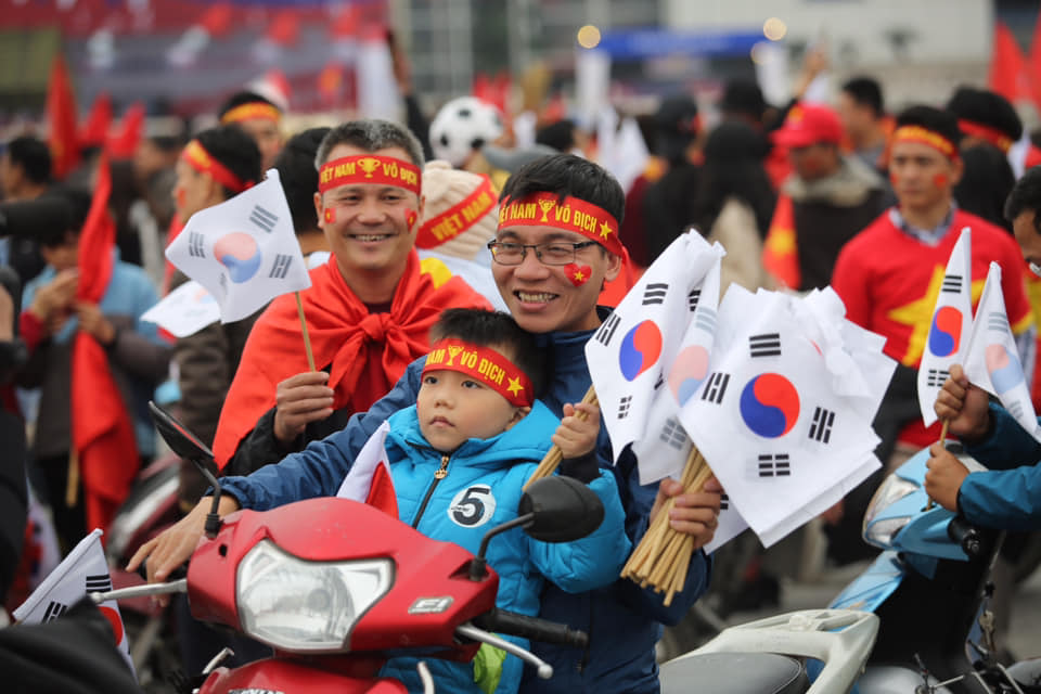 Hình ảnh không thể nào quên trong ngày Việt Nam lên ngôi vô địch AFF Cup 2018 - 7