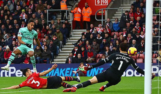 Southampton - Arsenal: Trả giá sai lầm, dứt mạch bất bại - 1