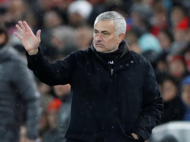 Chấn động: HLV Mourinho bị MU sa thải, rộ tin Carrick tạm quyền