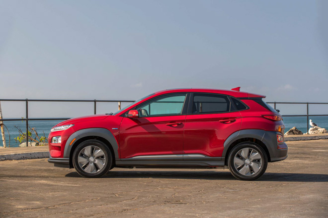 Hyundai Kona bản chạy điện sắp bán ra từ đầu năm sau, giá từ 690 triệu đồng - 2