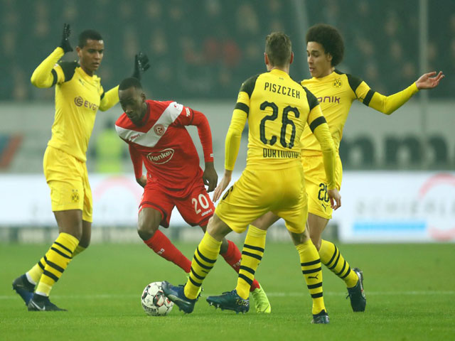 Video, kết quả bóng đá Dusseldorf - Dortmund: 2 đòn choáng váng tạo cú sốc