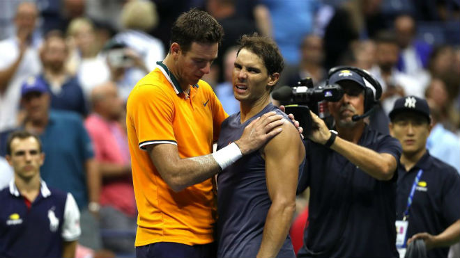 Nadal khổ vì chấn thương: &#34;Cánh tay phải&#34; Federer tiết lộ bí ẩn - 1