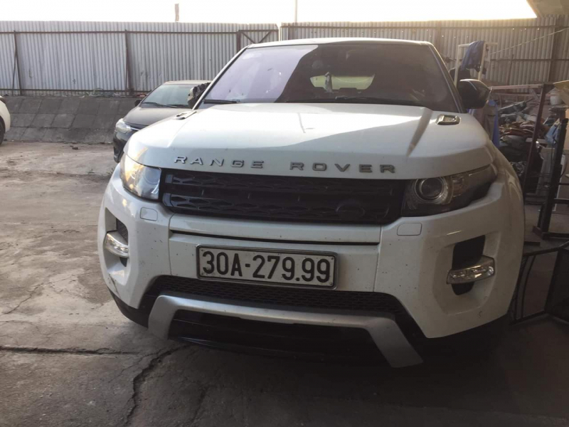 SỐC: Lộ diện thủ phạm thật sự lái xe Range Rover đâm nữ sinh - 1