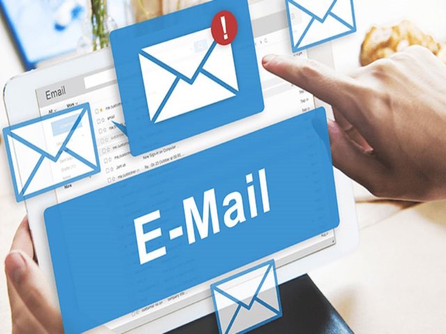 Nhiều khách hàng bức xúc vì bị ngân hàng “làm ngơ” khi khiếu nại qua email