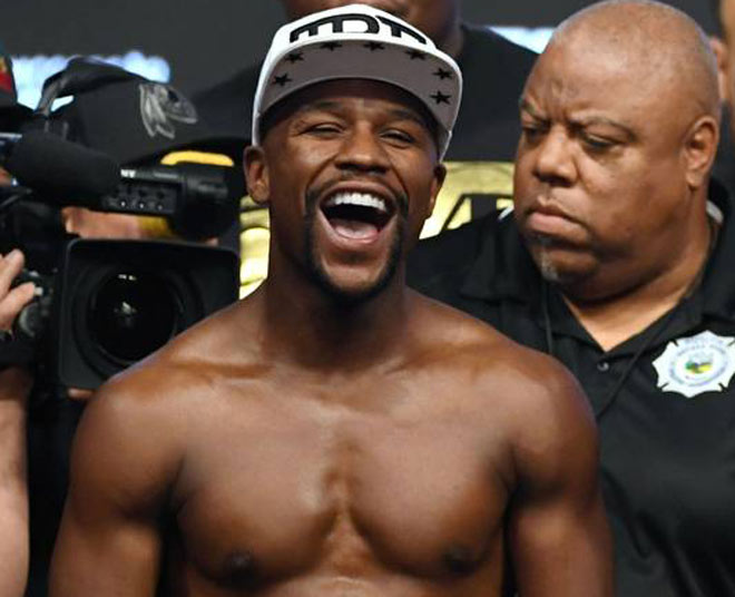 Phát hiện &#34;đại ca&#34; của Mayweather: Kiếm được bao nhiêu cho hết chân dài - 2