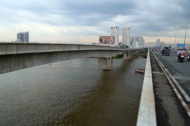 Tường vây ngầm bị điều chỉnh và hình ảnh metro số 1 sau 6 năm thi công - 6