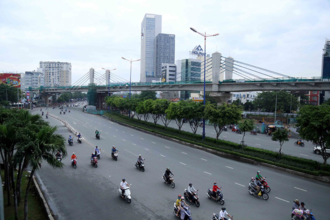 Tường vây ngầm bị điều chỉnh và hình ảnh metro số 1 sau 6 năm thi công - 8