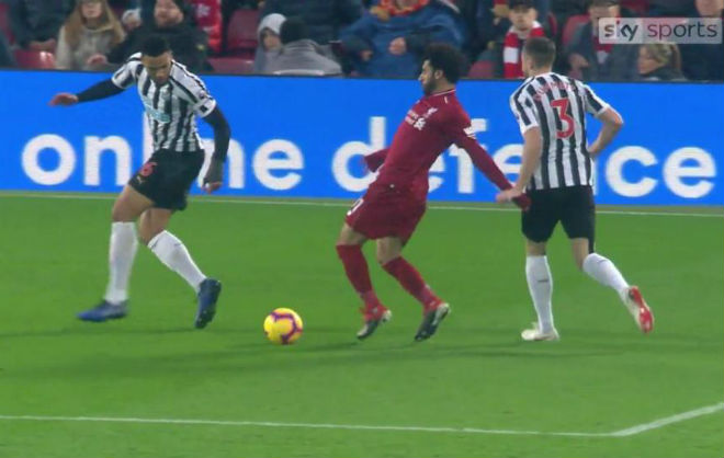 Liverpool đối diện thảm họa: Salah bị cấm đá Man City vì &#34;gài&#34; trọng tài? - 1