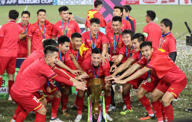 Việt Nam dự Asian Cup: Cảm hứng lịch sử 11 năm và vận son Park Hang Seo - 1