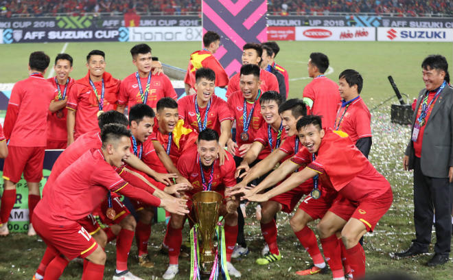 ĐT Việt Nam đấu Asian Cup: Bất ngờ có kỷ lục, ĐT Trung Quốc thua xa - 1