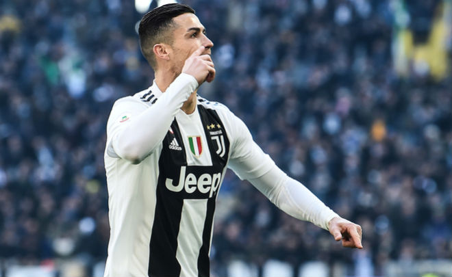 Juventus - Sampdoria: Ronaldo bùng nổ cú đúp, vẫy chào siêu kỷ lục - 1