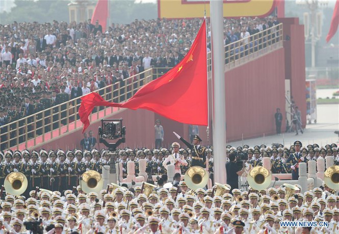 Thủ tướng Trung Quốc Lý Khắc Cường tuyên bố khai mạc lễ kỷ niệm 70 năm quốc khánh.