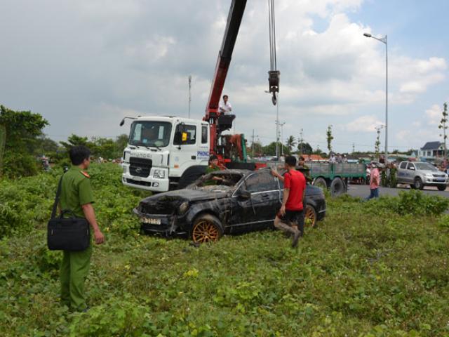 3 nạn nhân tử vong trong xe Mercedes: Vị trí gặp nạn chỉ cách nhà vài trăm mét