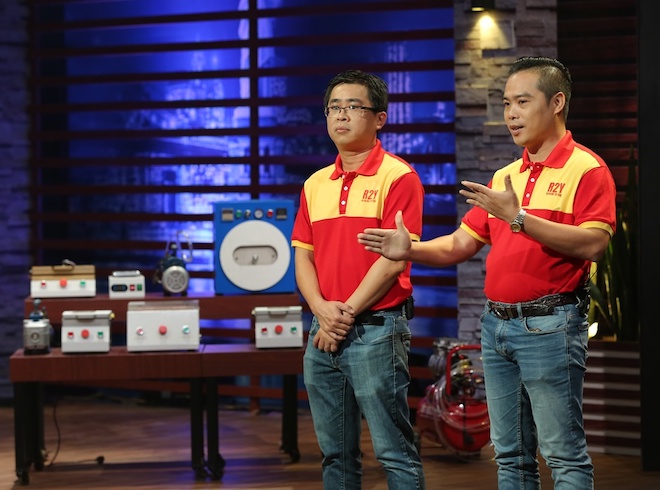 Nhà sáng lập R2Y gọi vốn tại Shark Tank mùa 3.