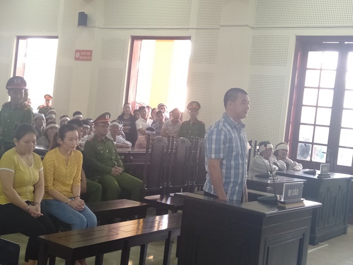 Bị cáo Vũ Văn Minh tại phiên tòa sáng 30/9.