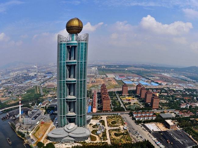 Khách sạn quốc tế Long Xi này được xây dựng với chi phí 3 tỷ nhân dân tệ. 