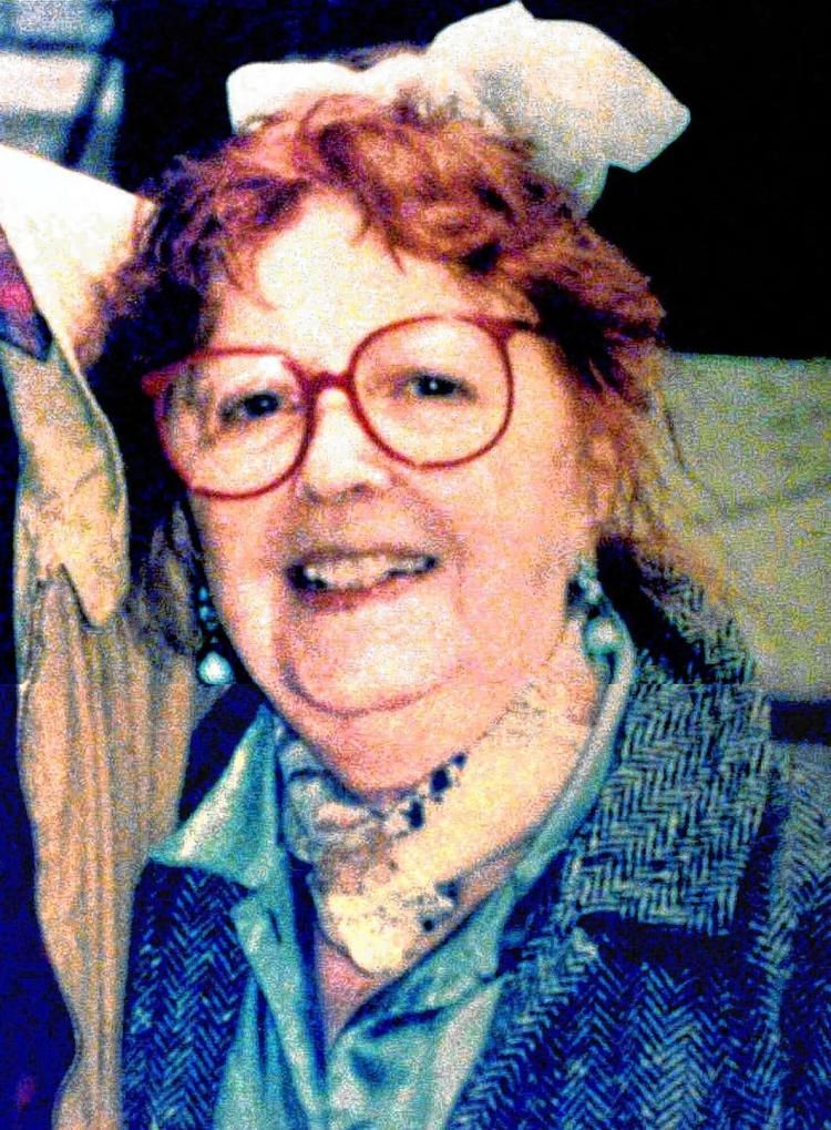 Bà Irene Silverman, 83 tuổi, chủ nhân căn biệt thự xa hoa.