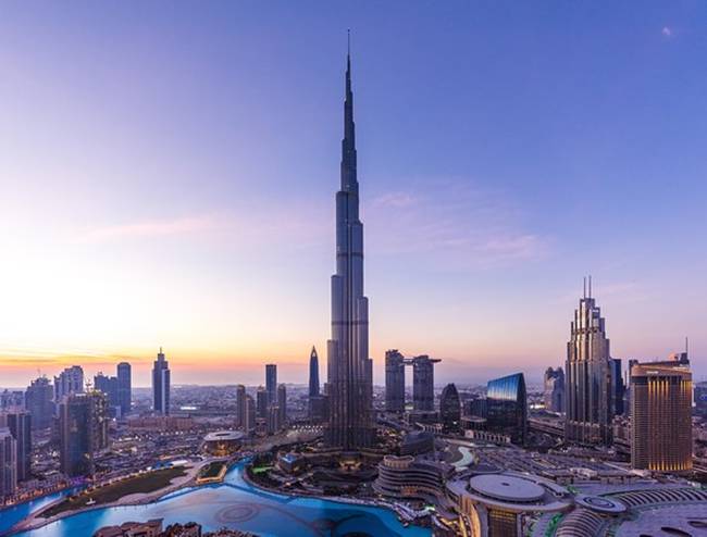 Tòa tháp cao nhất thế giới hiện vẫn là&nbsp;Burj Khalifa ở Dubai cao 830m, chưa có tòa nhà nào vượt qua kỷ lục này.