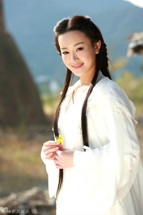 Trương Mông xinh đẹp với tạo hình cổ trang trong phim.