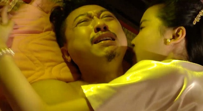 Trong bộ phim Tiếng sét trong mưa, Cao Thái Hà thường xuyên phải diễn cảnh nóng. Thế nhưng cảnh thu hút chú ý nhất chính là cảnh mợ Hai Sáng cưỡng bức người ở - do Hứa Minh Đạt thủ vai.