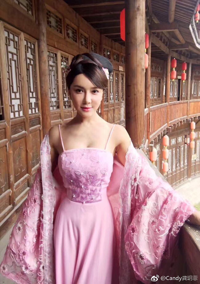 Cung Nguyệt Phi là nàng Phan Kim Liên lẳng lơ nhất trong bộ phim Tân Kim Bình Mai 3D 2013.