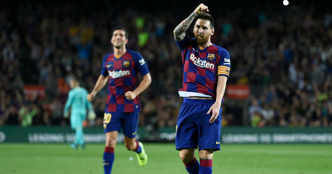 Messi có bàn thắng đầu tiên cho Barca mùa này từ cú sút phạt quá đẹp mắt