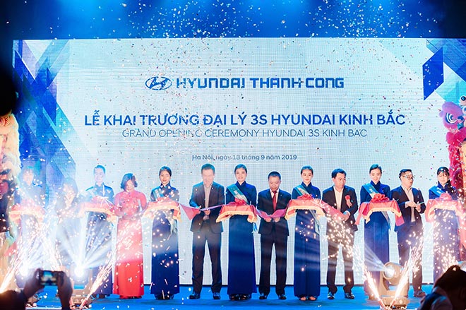 Xe thương mại Hyundai mở rộng hệ thống, tăng bảo hành 5 năm - 1