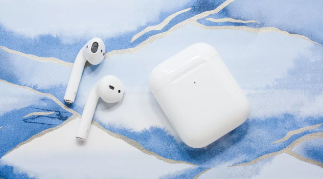 Tai nghe không dây AirPods.