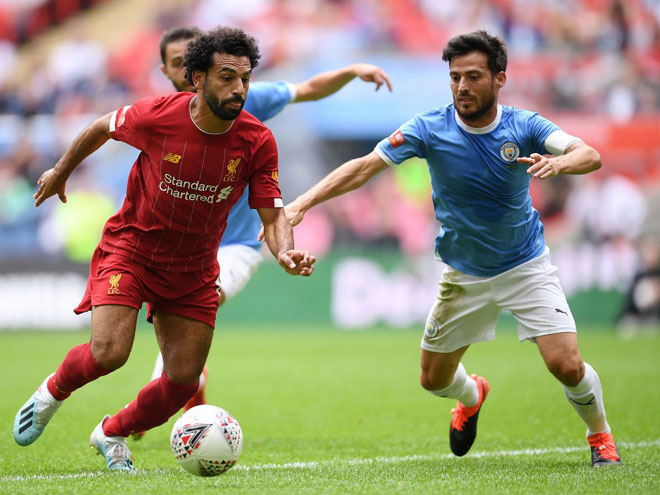 Liverpool đang thắng thế trước Man City tại Ngoại hạng Anh