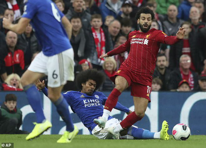 Pha quét trụ ác ý của Choudhury khiến Salah chấn thương và HLV Klopp điên tiết