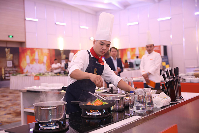 Chàng trai Hà Nội toả sáng trong cuộc thi đầu bếp chuyên nghiệp