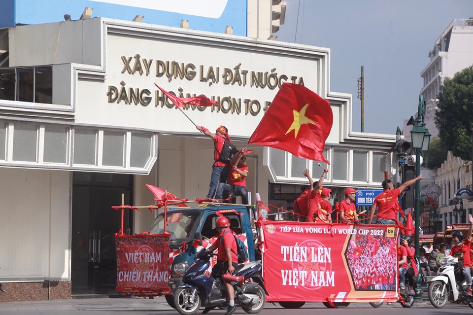 Đội tuyển Việt Nam giành trọn 3 điểm trước Malaysia, &#34;chảo lửa&#34; Mỹ Đình &#34;nổ tung&#34; - 51