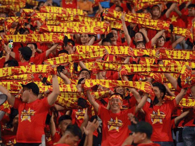 Đội tuyển Việt Nam giành trọn 3 điểm trước Malaysia, ”chảo lửa” Mỹ Đình ”nổ tung”