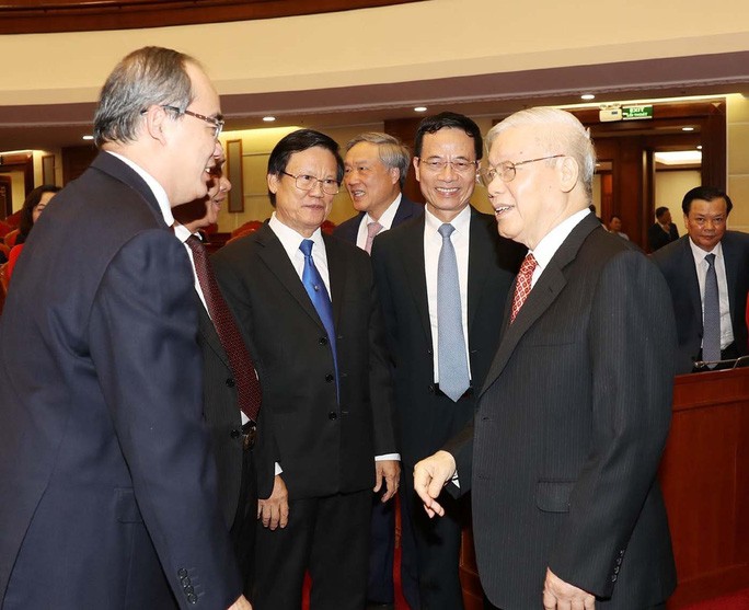 Tổng Bí thư, Chủ tịch nước Nguyễn Phú Trọng cùng các đại biểu tại phiên họp ngày 12-10Ảnh: TTXVN